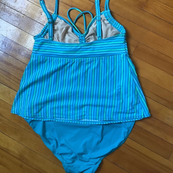 Coco Reef Tankini M - Picture 3 of 3